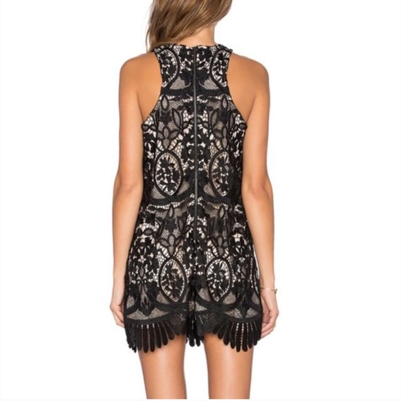 Lovers + Friends Caspian Lace Dress - Picture 3 of 14